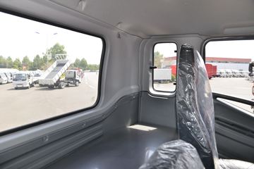 ���� ����˹Q9 195���� 4X2 6.2�������ػ���(����)(HFC1181B80K1D4S)ͼƬ