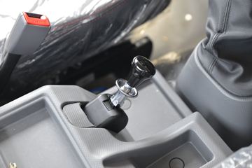 ���� ����˹Q9 195���� 4X2 6.2�������ػ���(����)(HFC1181B80K1D4S)ͼƬ