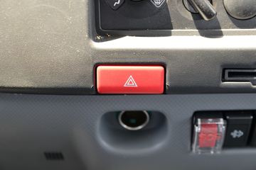 ���� ����˹Q9 195���� 4X2 6.2�������ػ���(����)(HFC1181B80K1D4S)ͼƬ