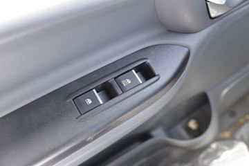 ���� ����˹Q9 195���� 4X2 6.2�������ػ���(����)(HFC1181B80K1D4S)ͼƬ