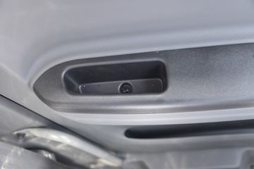 ���� ����˹Q9 195���� 4X2 6.2�������ػ���(����)(HFC1181B80K1D4S)ͼƬ