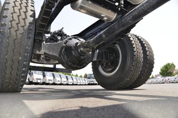 ���� ����˹Q9 195���� 4X2 6.2�������ػ���(����)(HFC1181B80K1D4S)ͼƬ