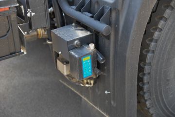 ���� ����˹Q9 195���� 4X2 6.2�������ػ���(����)(HFC1181B80K1D4S)ͼƬ