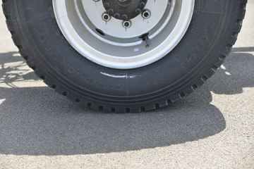 ���� ����˹Q9 195���� 4X2 6.2�������ػ���(����)(HFC1181B80K1D4S)ͼƬ