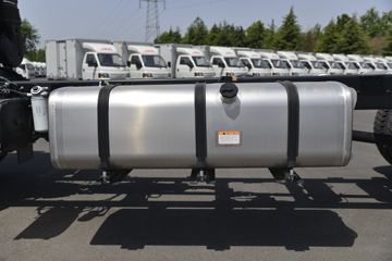 ���� ����˹Q9 195���� 4X2 6.2�������ػ���(����)(HFC1181B80K1D4S)ͼƬ