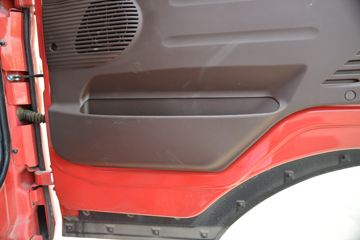 ���� �����A5L�п� 220���� 4X2 6.8����ʽ�ػ���(HFC5181XXYP3K2A50S2V)ͼƬ