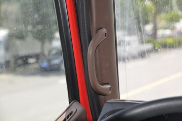 ���� �����A5L�п� 220���� 4X2 6.8����ʽ�ػ���(HFC5181XXYP3K2A50S2V)ͼƬ