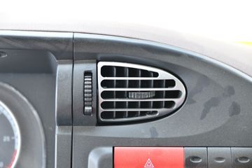 ���� �����A5L�п� 220���� 4X2 6.8����ʽ�ػ���(HFC5181XXYP3K2A50S2V)ͼƬ