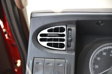 ���� �����A5L�п� 220���� 4X2 6.8����ʽ�ػ���(HFC5181XXYP3K2A50S2V)ͼƬ