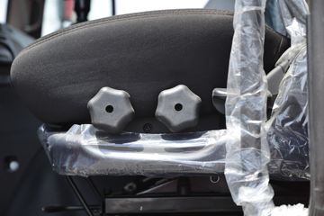 ���� �����A5L�п� 220���� 4X2 6.8����ʽ�ػ���(HFC5181XXYP3K2A50S2V)ͼƬ