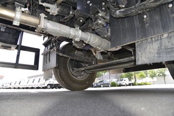 ���� �����A5L�п� 220���� 4X2 6.8����ʽ�ػ���(HFC5181XXYP3K2A50S2V)ͼƬ