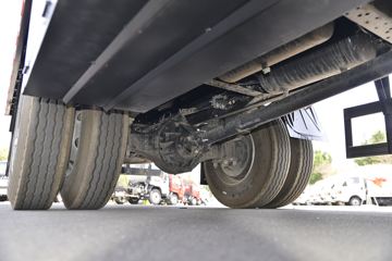 ���� �����A5L�п� 220���� 4X2 6.8����ʽ�ػ���(HFC5181XXYP3K2A50S2V)ͼƬ