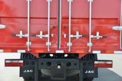 江淮 格尔发A5L中卡 220马力 4X2 6.8米厢式载货车(HFC5181XXYP3K2A50S2V)