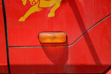 ���� �����A5L�п� 220���� 4X2 6.8�ײ�դʽ�ػ���(HFC5181CCYP3K2A50S2HV)ͼƬ