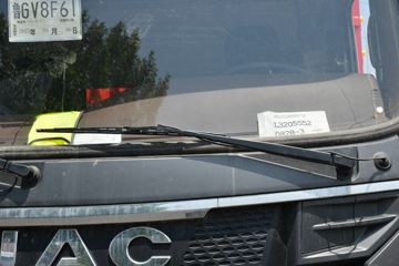 ���� �����A5L�п� 220���� 4X2 6.8�ײ�դʽ�ػ���(HFC5181CCYP3K2A50S2HV)ͼƬ