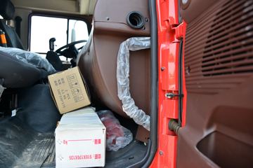 ���� �����A5L�п� 220���� 4X2 6.8�ײ�դʽ�ػ���(HFC5181CCYP3K2A50S2HV)ͼƬ