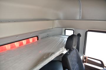 ���� �����A5L�п� 220���� 4X2 6.8�ײ�դʽ�ػ���(HFC5181CCYP3K2A50S2HV)ͼƬ