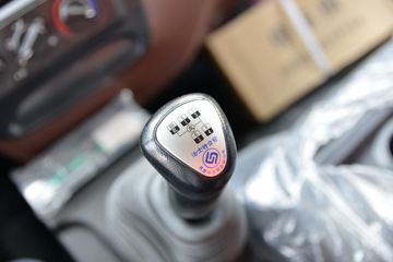 ���� �����A5L�п� 220���� 4X2 6.8�ײ�դʽ�ػ���(HFC5181CCYP3K2A50S2HV)ͼƬ