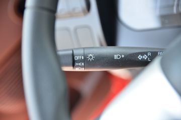 ���� �����A5L�п� 220���� 4X2 6.8�ײ�դʽ�ػ���(HFC5181CCYP3K2A50S2HV)ͼƬ