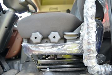 ���� �����A5L�п� 220���� 4X2 6.8�ײ�դʽ�ػ���(HFC5181CCYP3K2A50S2HV)ͼƬ