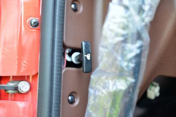 ���� �����A5L�п� 220���� 4X2 6.8�ײ�դʽ�ػ���(HFC5181CCYP3K2A50S2HV)ͼƬ