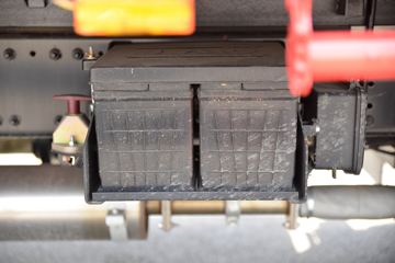 ���� �����A5L�п� 220���� 4X2 6.8�ײ�դʽ�ػ���(HFC5181CCYP3K2A50S2HV)ͼƬ