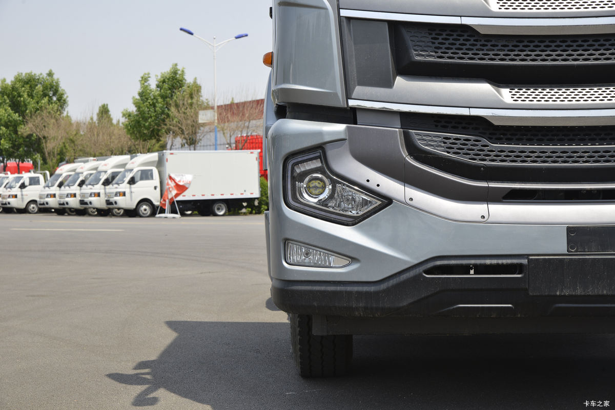 ���� �����A5W�ؿ� 480���� 6X4ǣ����(HFC4251P12K7E33S2V)���                                                