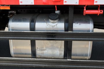 ���� �����A5L�п� 220���� 4X2 6.8�ײ�դʽ�ػ���(HFC5181CCYP3K2A50S2HV)ͼƬ