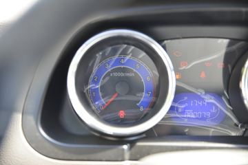 ���� ��� 1.6L 122���� 2.7�׵�������΢��(����)(KMC1033Q340D6)ͼƬ