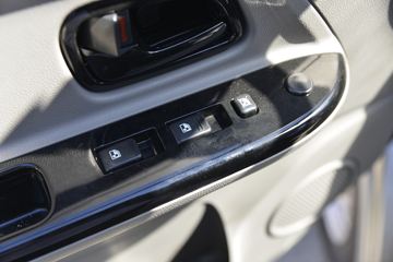 ���� ��� 1.6L 122���� 2.7�׵�������΢��(����)(KMC1033Q340D6)ͼƬ