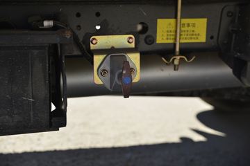 ���� ��� 1.6L 122���� 2.7�׵�������΢��(����)(KMC1033Q340D6)ͼƬ