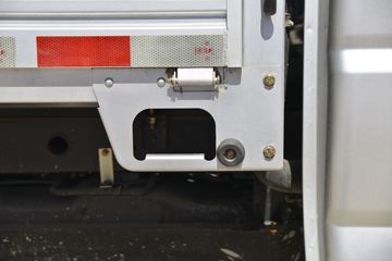 ���� ��� 1.6L 122���� 2.7�׵�������΢��(����)(KMC1033Q340D6)ͼƬ