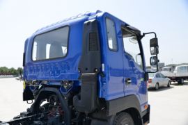 德沃斯V8 载货车外观                                                图片