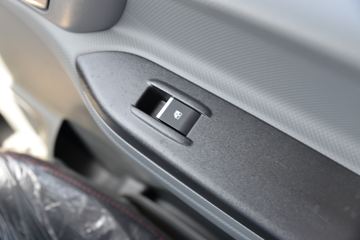 ���� ����˹V8 170���� 5.48���Ű���ʽ�ػ���(HFC5140XXYP61K1D7S)ͼƬ