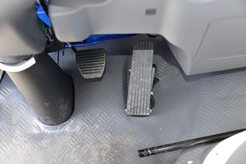 ���� ����˹V8 170���� 5.48���Ű���ʽ�ػ���(HFC5140XXYP61K1D7S)ͼƬ