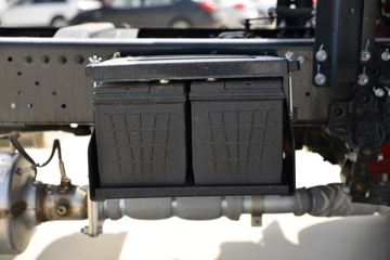 ���� ����˹V8 170���� 5.48���Ű���ʽ�ػ���(HFC5140XXYP61K1D7S)ͼƬ