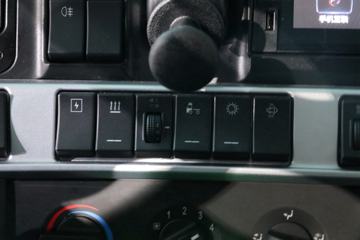 �������� ����H7 400���� 6X4 ��϶�����ж��ͼƬ