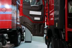 东风柳汽 乘龙H7 400马力 6X4 混合动力自卸车