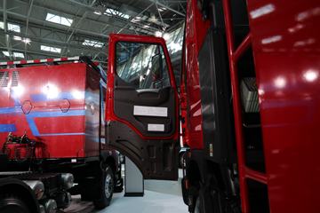 �������� ����H7 400���� 6X4 ��϶�����ж��ͼƬ
