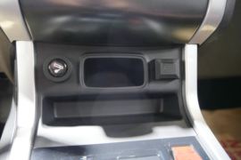 五十铃达咖TAGA&nbsp;皮卡驾驶室                                               图片