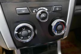 五十铃达咖TAGA&nbsp;皮卡驾驶室                                               图片