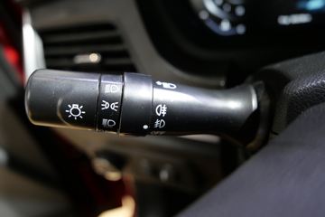 ������ʮ�� �￧TAGA H 2021�� �������� ��׼��� 1.8T���� 231���� ���� ˫��Ƥ��(����)ͼƬ