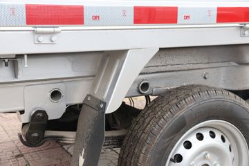 �� T30 ������ 1.5L 102���� ���� 2.7�׵�������΢��(����)(JKC1030DS6BL5)ͼƬ