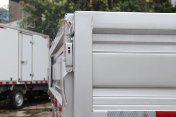 �� T30 ������ 1.5L 102���� ���� 2.7�׵�������΢��(����)(JKC1030DS6BL5)ͼƬ