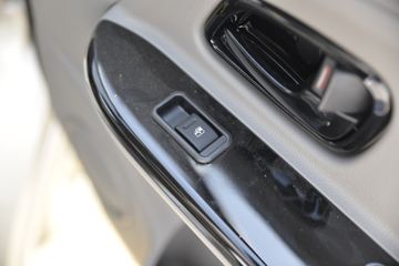 ���� ��� 1.6L 122���� 3.7�׵�����ʽ΢��(����)ͼƬ