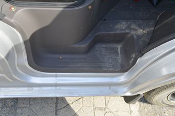 ���� ��� 1.6L 122���� 3.7�׵�����ʽ΢��(����)ͼƬ