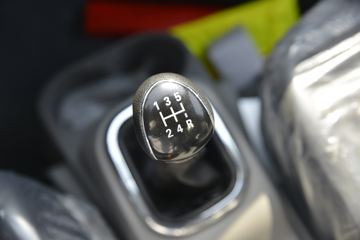 ���� ��� 1.6L 122���� 3.7�׵�����ʽ΢��(����)ͼƬ