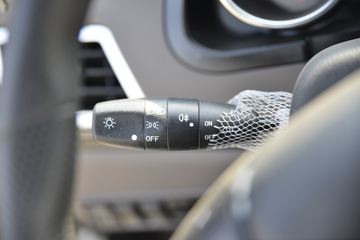 ���� ��� 1.6L 122���� 3.7�׵�����ʽ΢��(����)ͼƬ