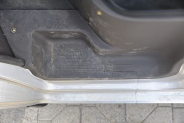 ���� ��� 1.6L 122���� 3.7�׵�����ʽ΢��(����)ͼƬ