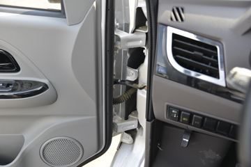 ���� ��� 1.6L 122���� 3.7�׵�����ʽ΢��(����)ͼƬ